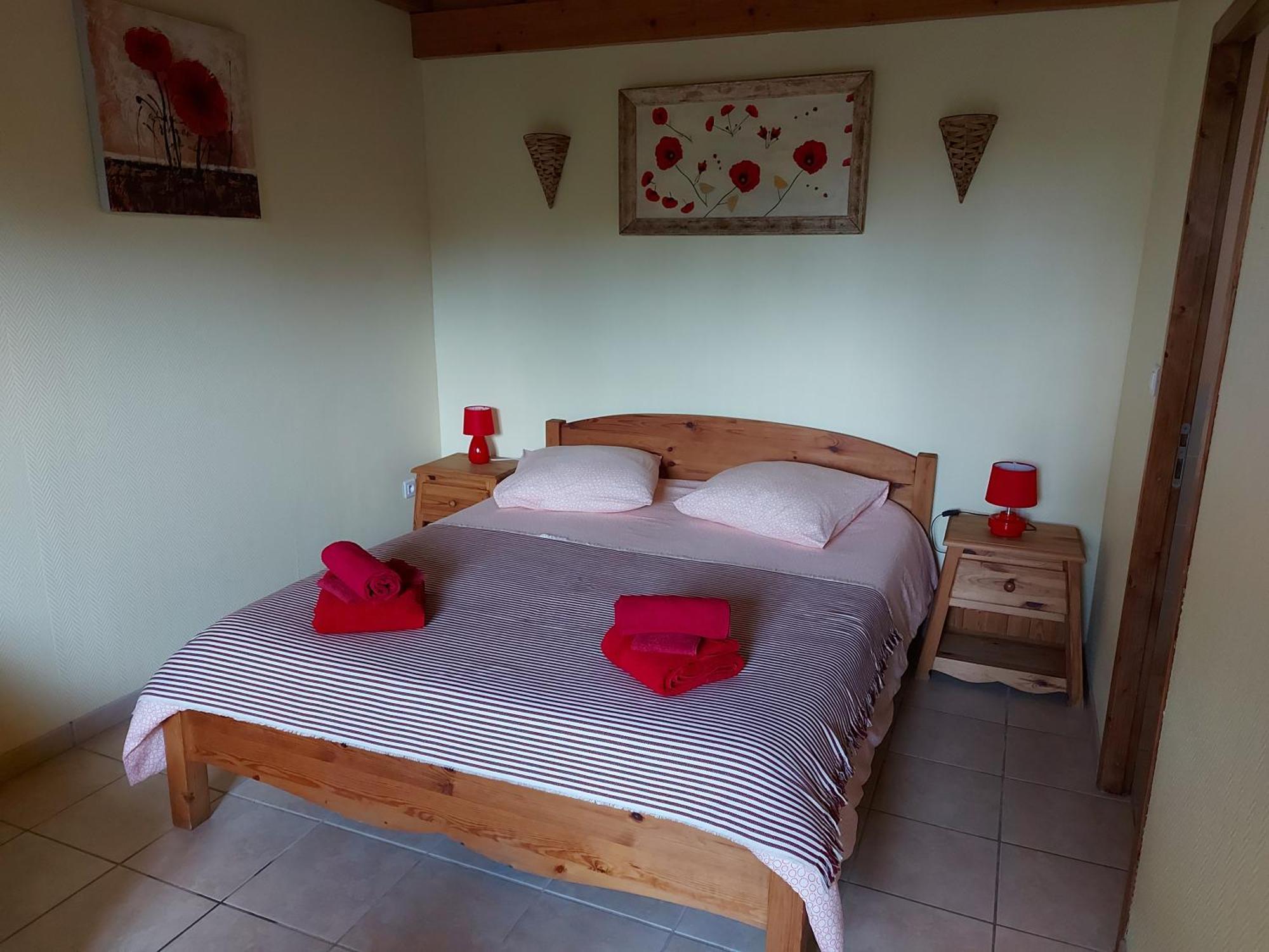 Отель Le Moulin De L'Etang Chaneins Номер фото