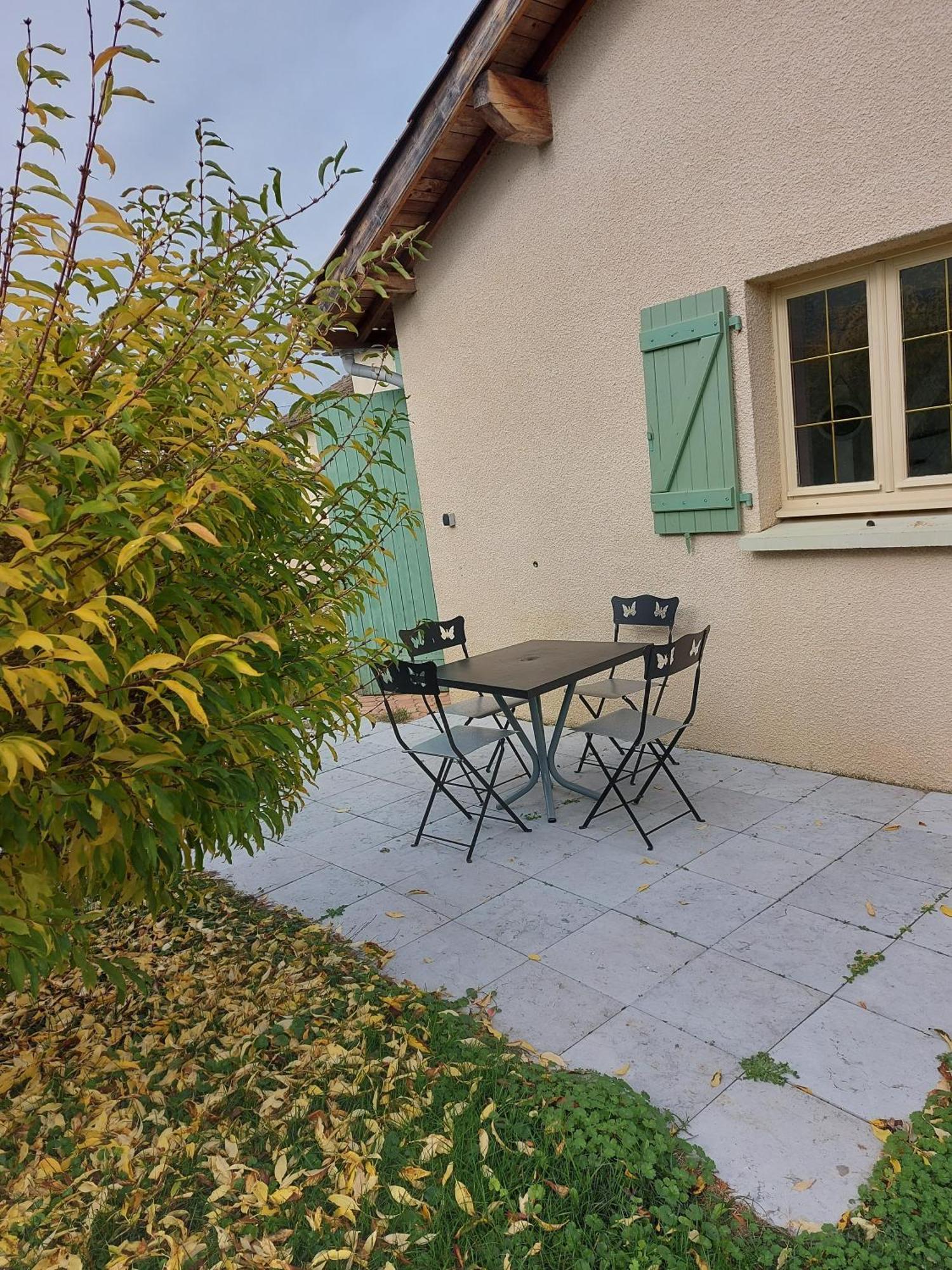 Отель Le Moulin De L'Etang Chaneins Номер фото